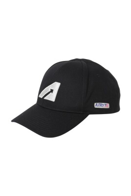 casquette-de-baseball-noire-elegante-et-polyvalente