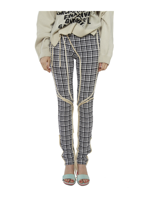pantalon-en-nylon-avec-application