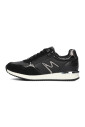 chique-zwarte-lage-sneakers