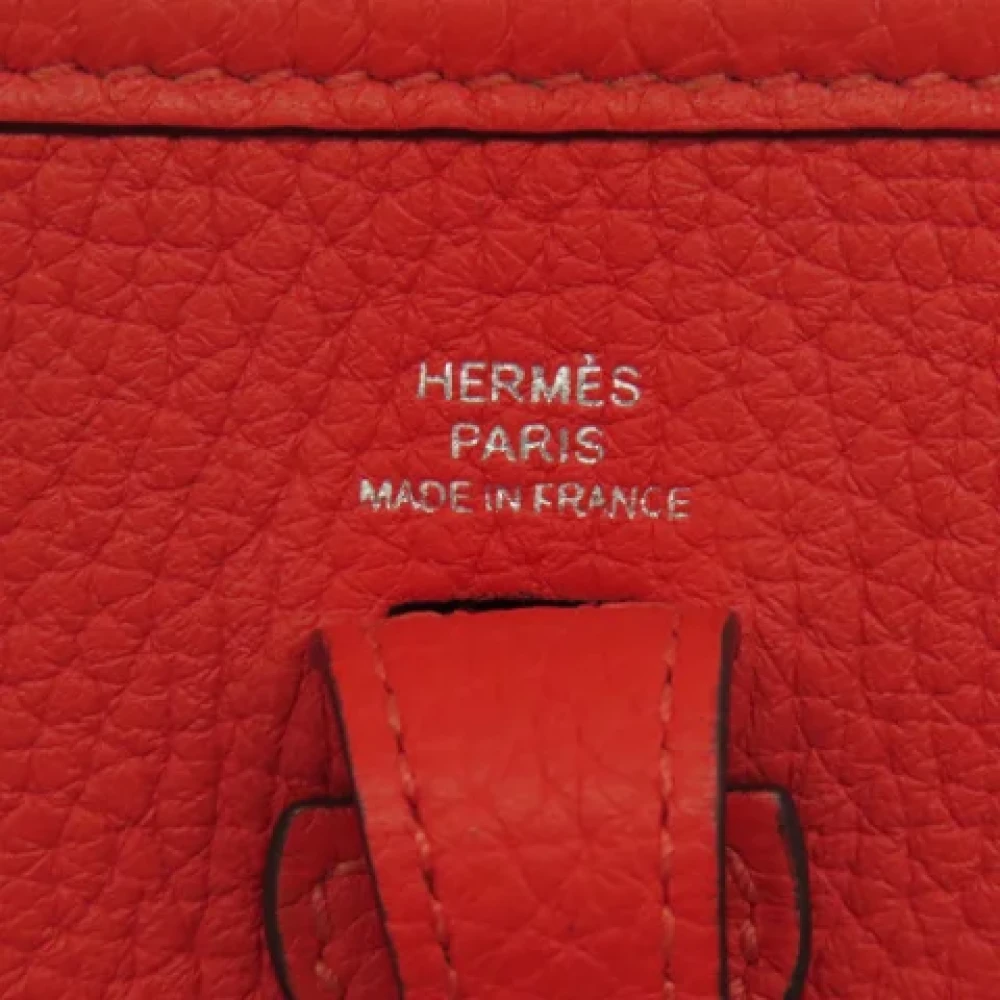Hermès Vintage Pre-owned Fabric shoulder-bags Red Dames