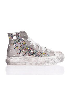 sneakers-multicolores-personnalisees-avec-cristaux-swarovski