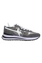 sneakers-grises-avec-inserts-en-daim