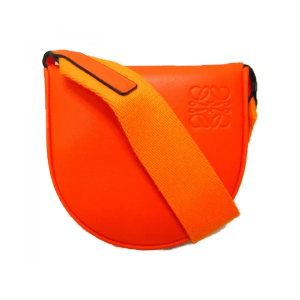 Loewe Pre-owned Leather crossbody-bags Orange Dames