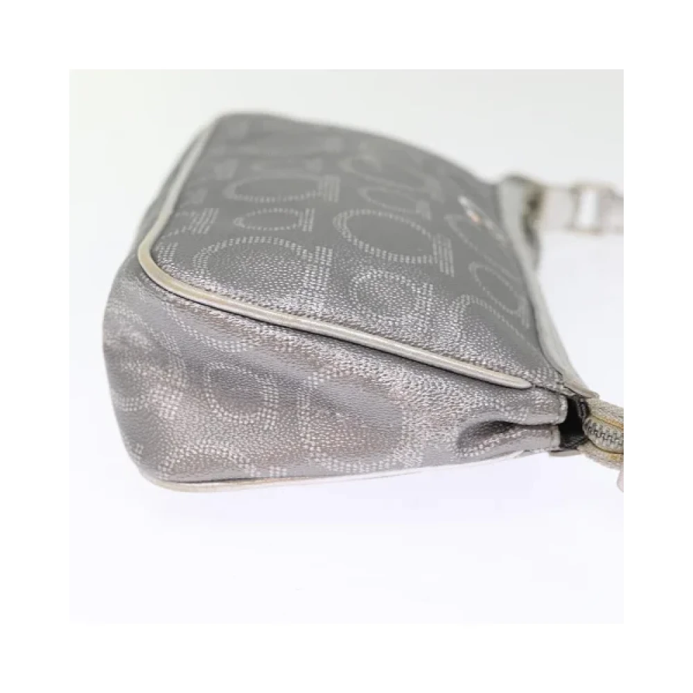 Salvatore Ferragamo Pre-owned Leather shoulder-bags Gray Dames