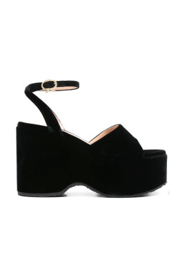 elegant-black-leather-sandals
