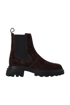 chunky-sole-suede-chelsea-boots
