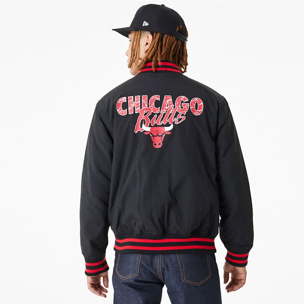 new era Chicago Bulls Team Script Bomberjack Black Heren