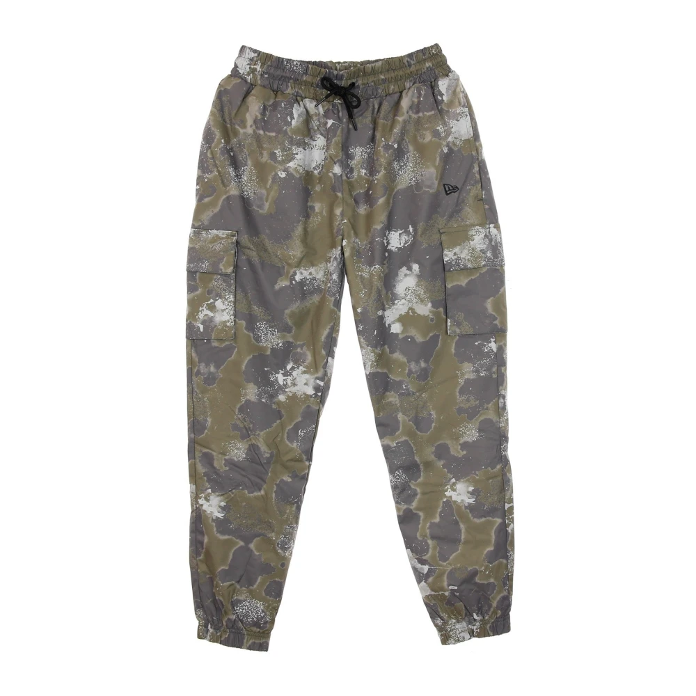 New era Outdoor Utility Aop Track Pant Olijf Multicolor Heren