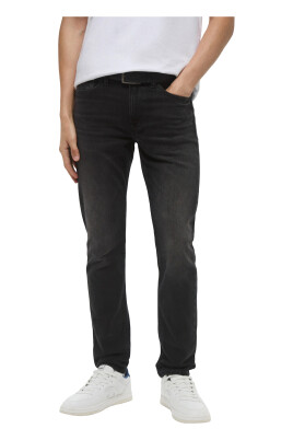 black-slim-taper-oil-jeans