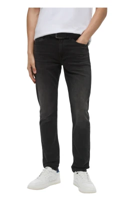 Svart Slim Taper Oil Jeans