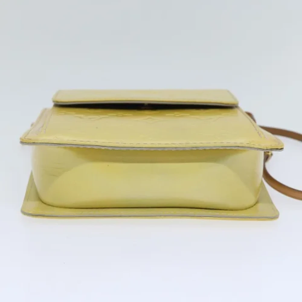 Louis Vuitton Vintage Pre-owned Fabric clutches Yellow Dames