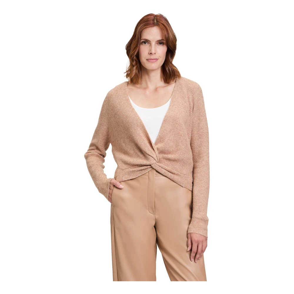 Betty & Co Gebreide trui met V-hals Beige Dames
