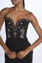 robe-noire-longue-avec-coeur-brode