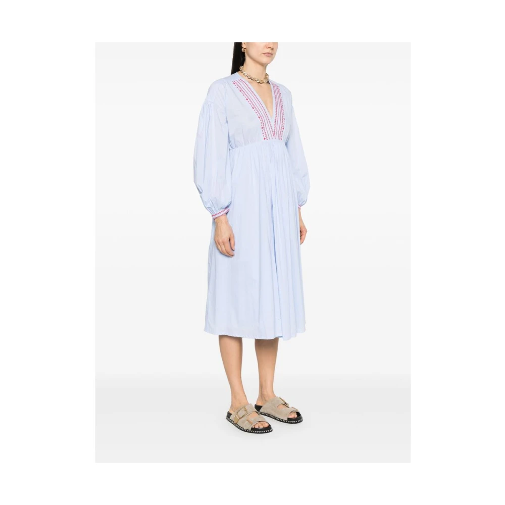 A.p.c. Geborduurde Lichtblauwe Jurk met Tailleband Blue Dames