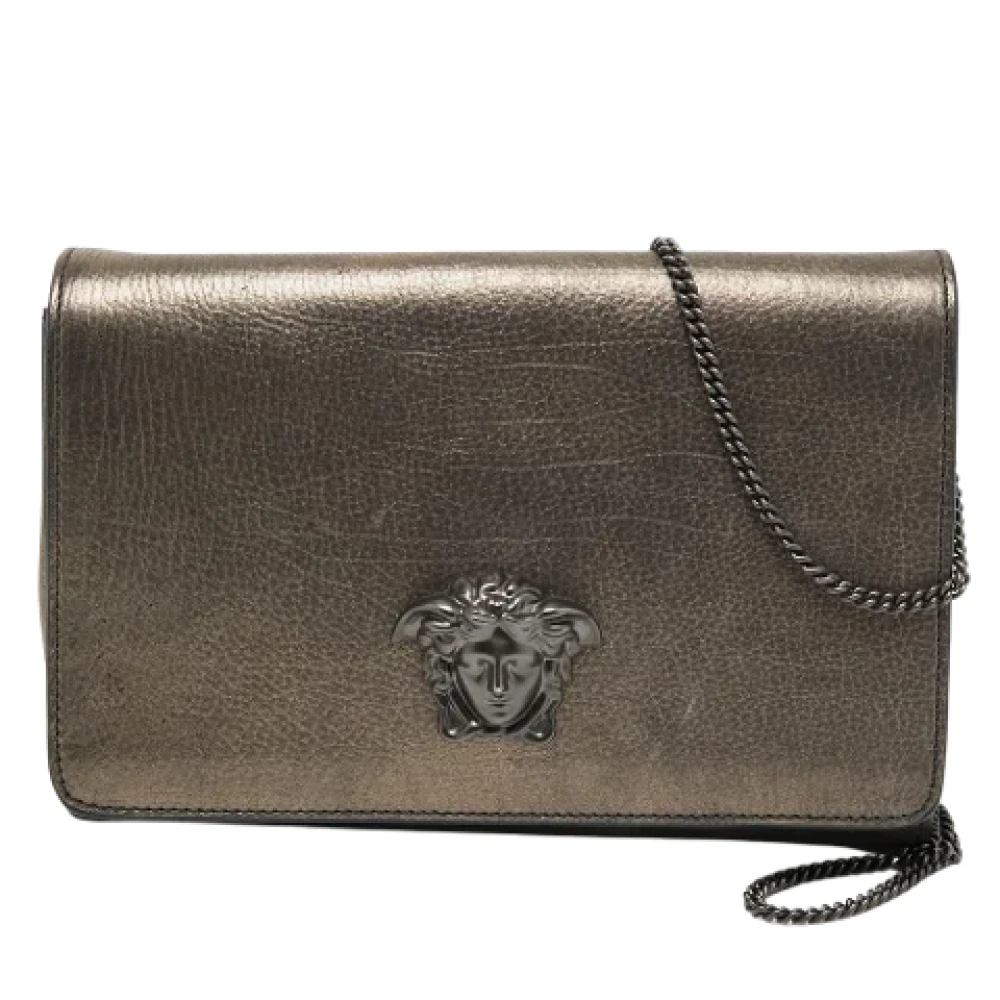 Versace Pre-owned Leather clutches Gray Dames