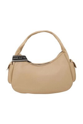 julia-extra-large-crossbody-bag