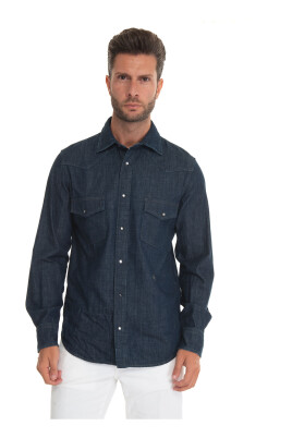 chemise-en-jean-delavee-avec-poches-de-poitrine