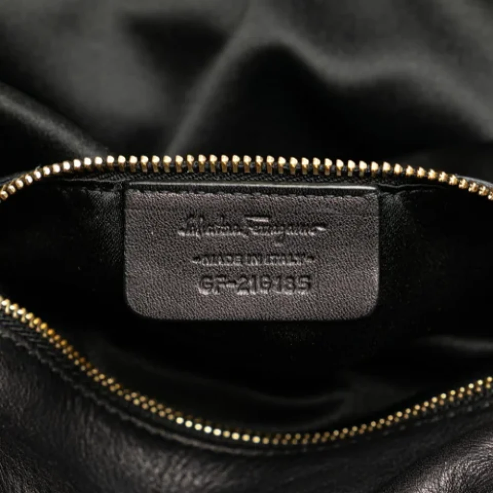 Salvatore Ferragamo Pre-owned Leather handbags Black Dames
