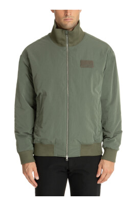 zip-closure-plain-logo-pockets-jacket