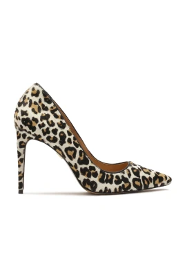 Stilettklackpumpar med leopardfläckar.Denna produkt har stor storlek.