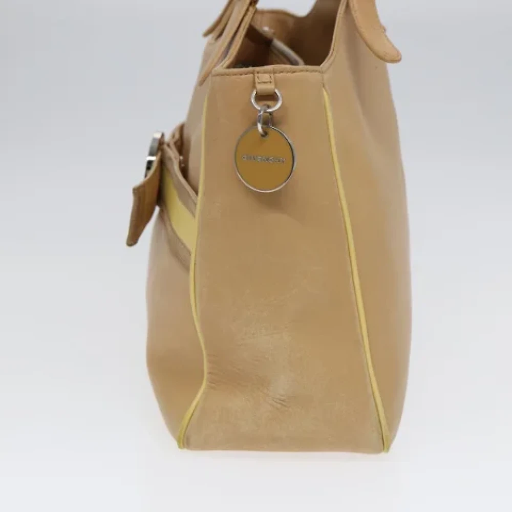 Givenchy Pre-owned Leather handbags Beige Dames
