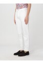 jean-denim-blanc-moderne