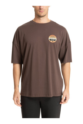 patterned-logo-t-shirt