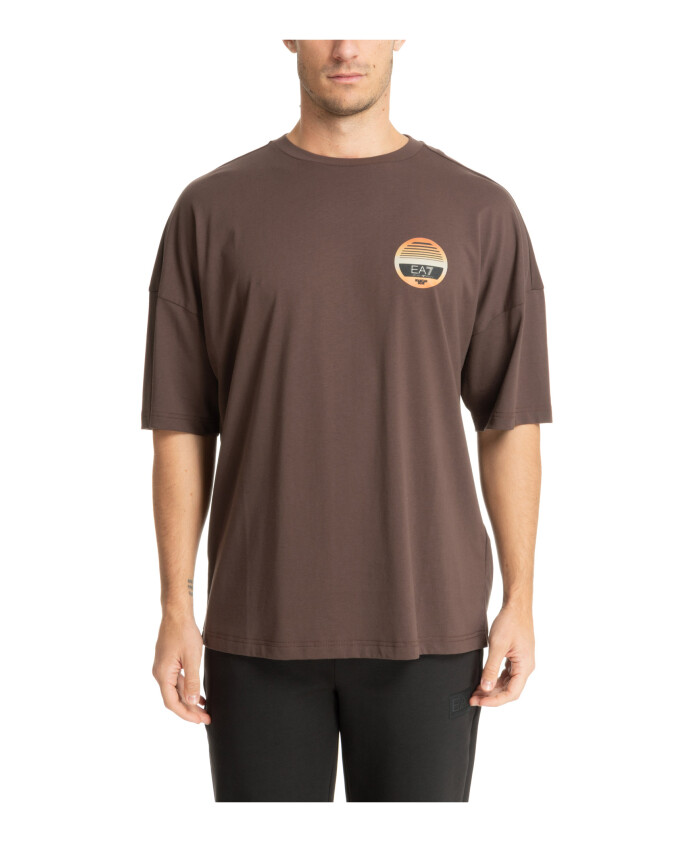patterned-logo-t-shirt