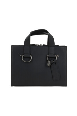 black-leather-tote-bag-with-zipper