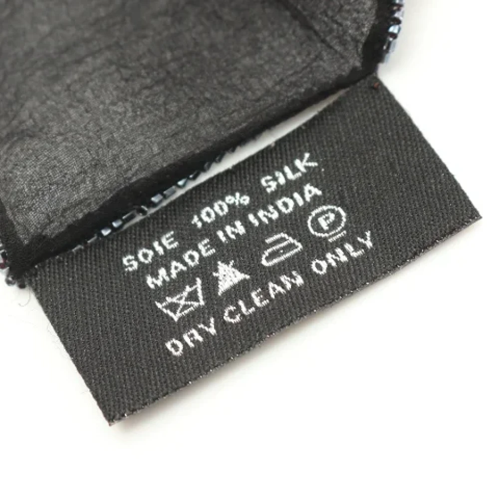 Hermès Vintage Pre-owned Silk scarves Black Dames