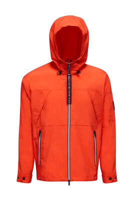 windbreaker-jacket-stylish-modern-oversize