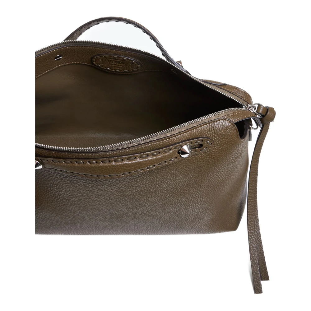 Fendi Stijlvolle Handtas in Trendy Ontwerp Brown Dames