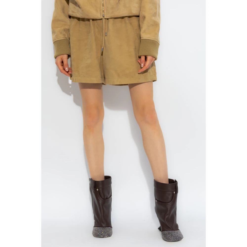 Loewe Leren shorts Beige Dames