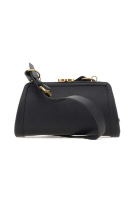 black-bags-for-a-stylish-look