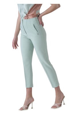 slim-fit-cropped-pants-with-pockets