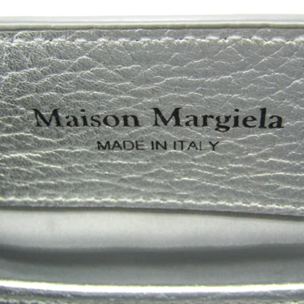 Maison Margiela Pre-owned Leather handbags Gray Dames