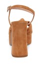 sandales-en-daim-avec-modele-cannelle