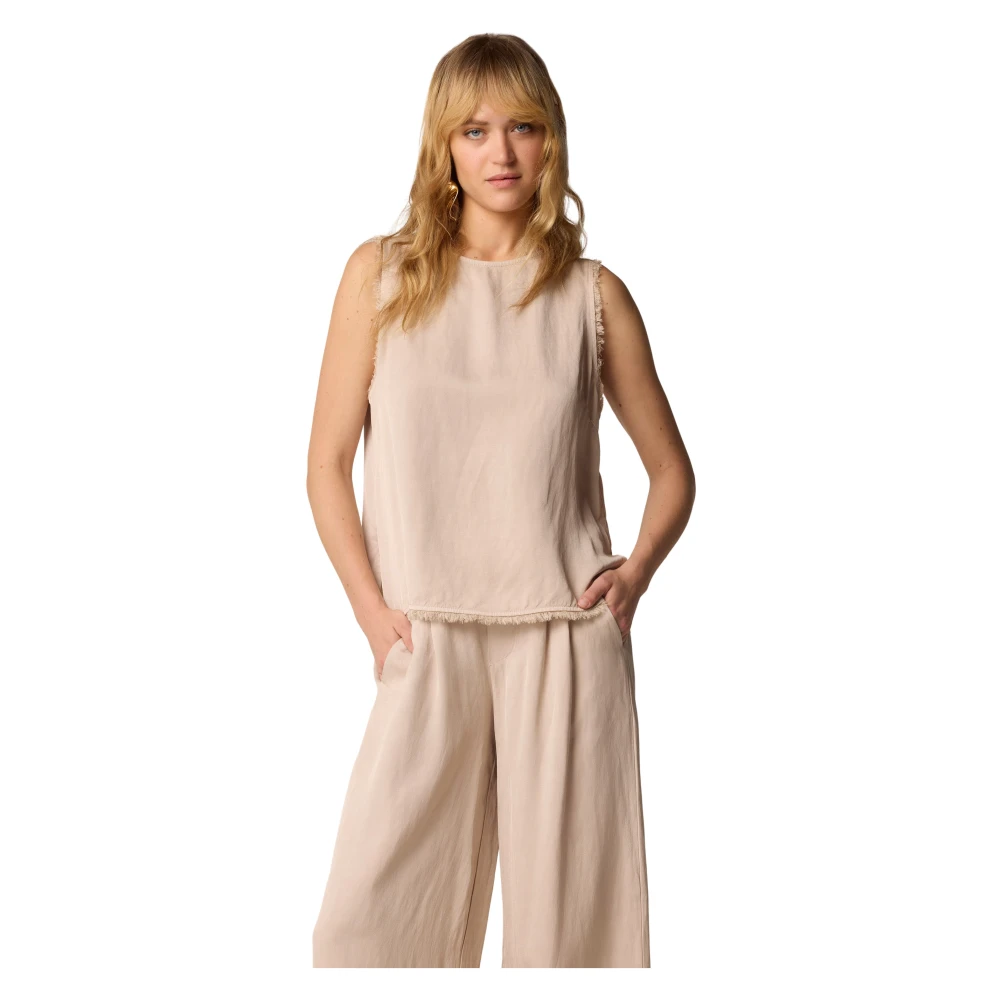 Kocca Stijlvolle mouwloze tops voor vrouwen Beige Dames