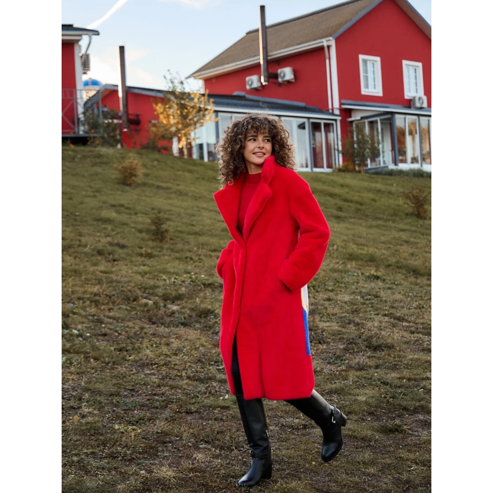 Cesare Gaspari Deluxe Lange Achterprint Jas Liefhebbers Rood Red Dames