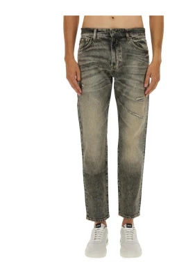 Jeans med rak passform och slitningar