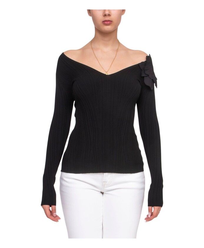 pull-en-tricot-noir-pour-femmes