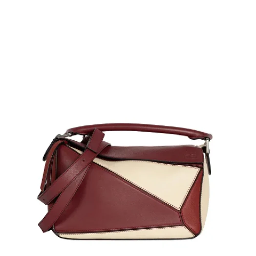 Loewe Pre-owned Leather shoulder-bags Red Dames