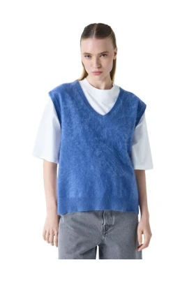 Miriam V-neck Vest