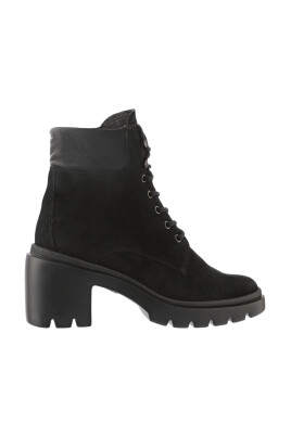 black-ankle-boots-for-women