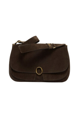 peach-leather-handbag-with-gold-details