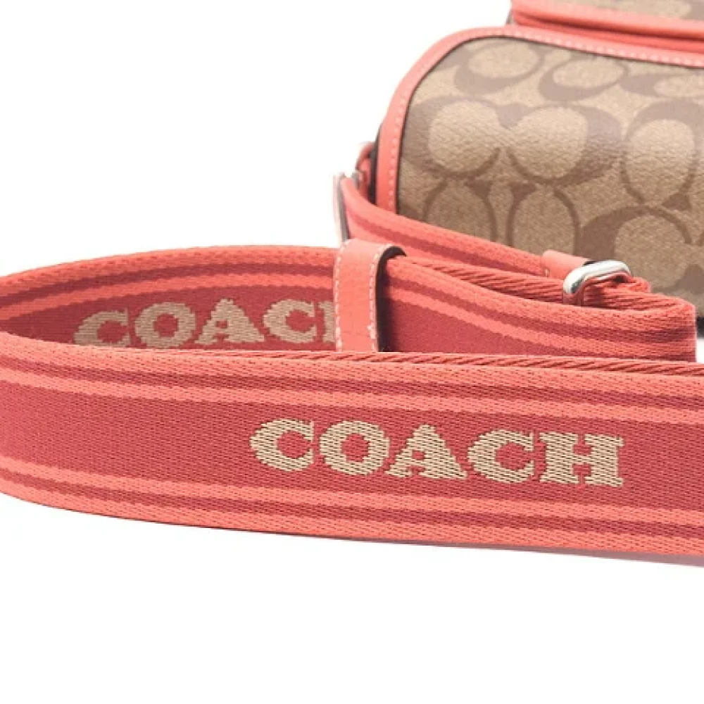 Coach Pre-owned Canvas shoulder-bags Pink Dames