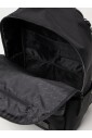 sac-a-dos-noir-elegant-pour-un-usage-quotidien