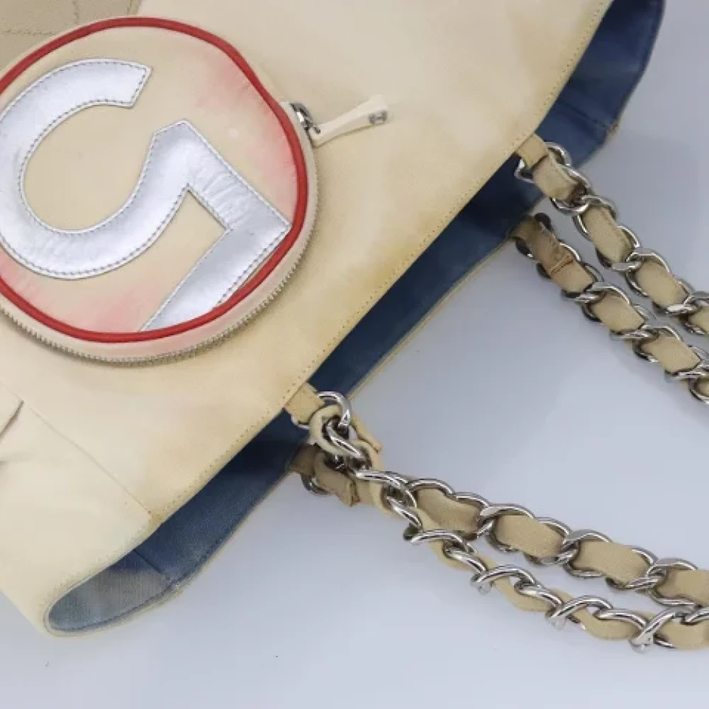 Chanel Vintage Pre-owned Canvas handbags White Dames