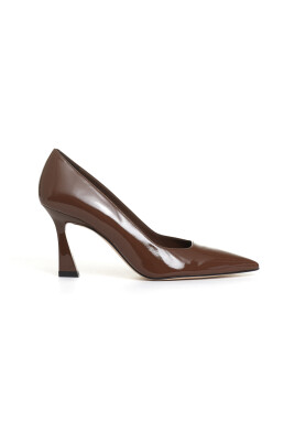 brown-patent-leather-pump-shoes
