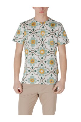 geometric-pattern-t-shirt-with-round-neck